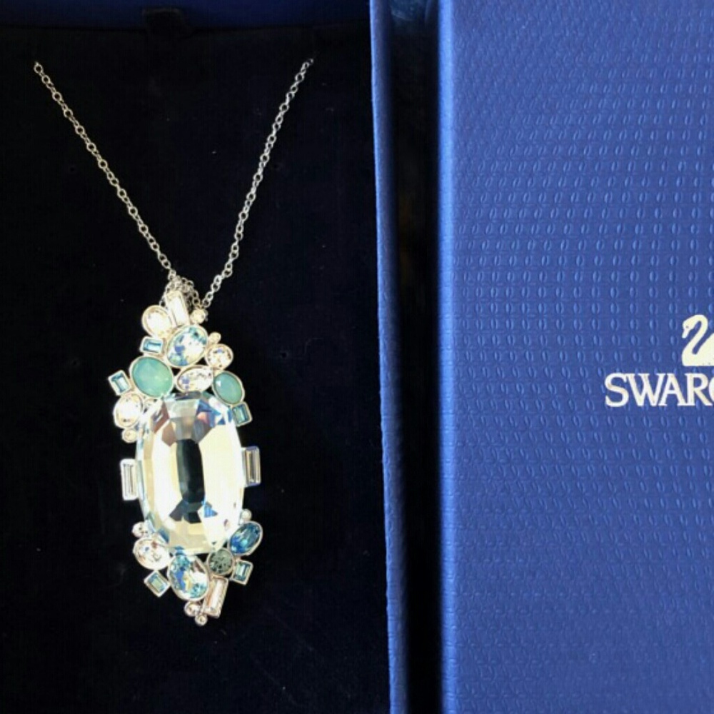 Swarovski Rapture Crystal Pendant NWT - Picture 6 of 6